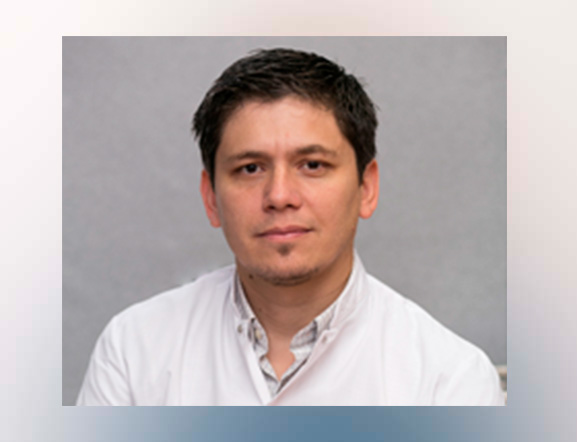 Dr. Lucas Bau